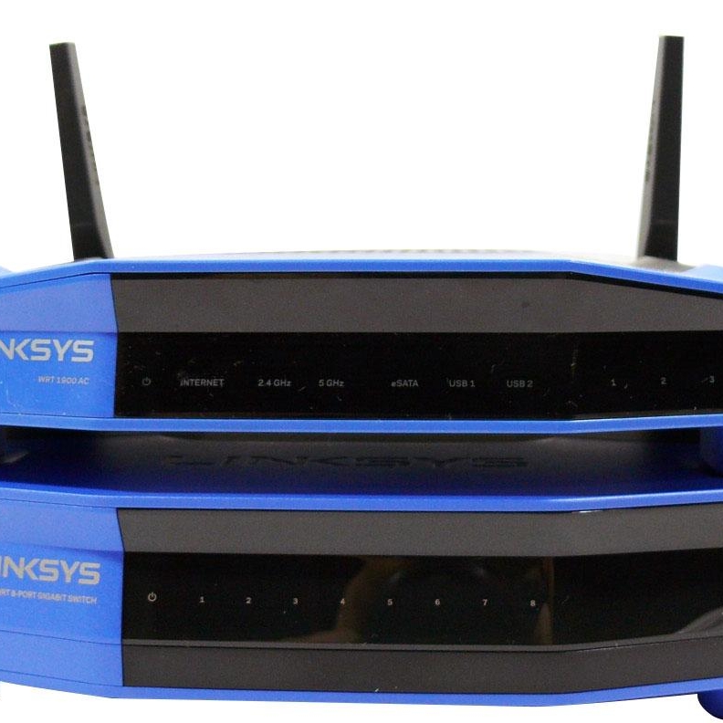 Linksys WRT SE4008 Eight-Port Gigabit Switch Review