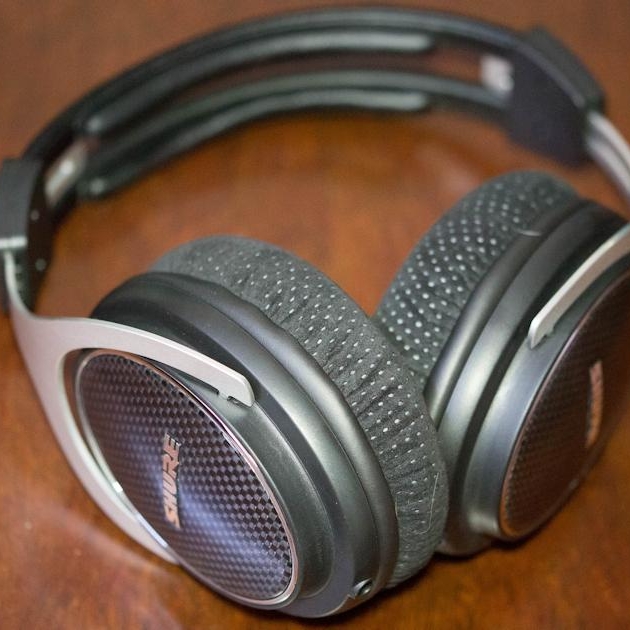 Shure SRH1540 Premium Over-Ear Closed-Back Headphones Review