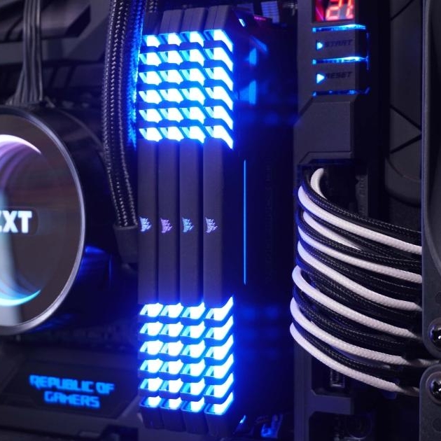 8223_corsair-vengeance-rgb-