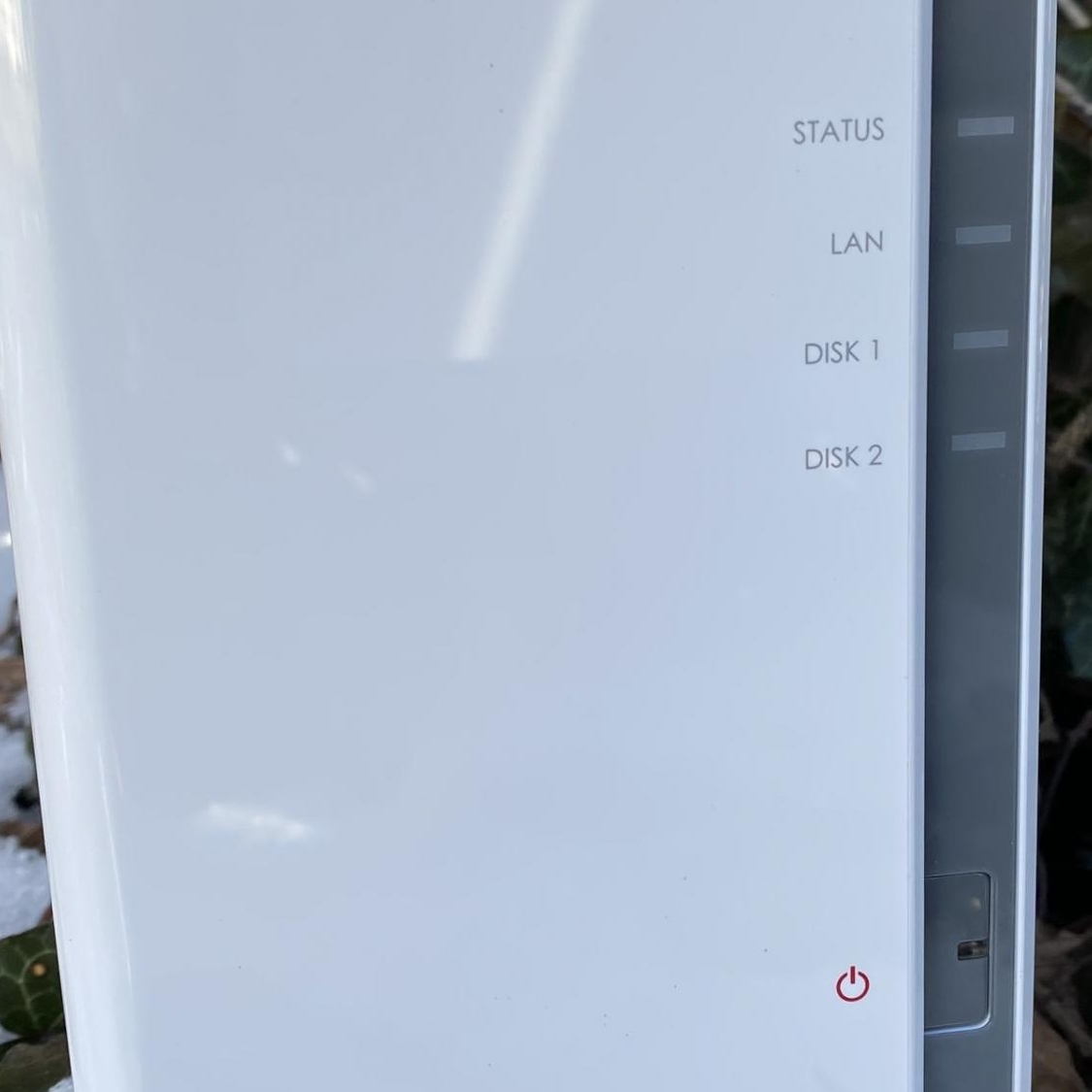 Refurbished DiskStation DS220j | Synology Inc.