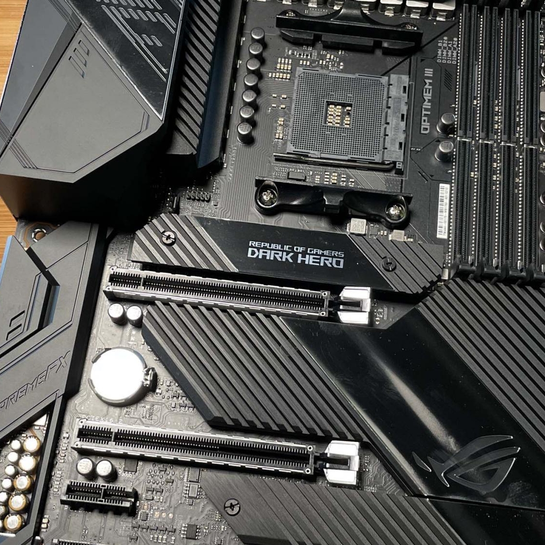 9681_asus-rog-crosshair-viii-