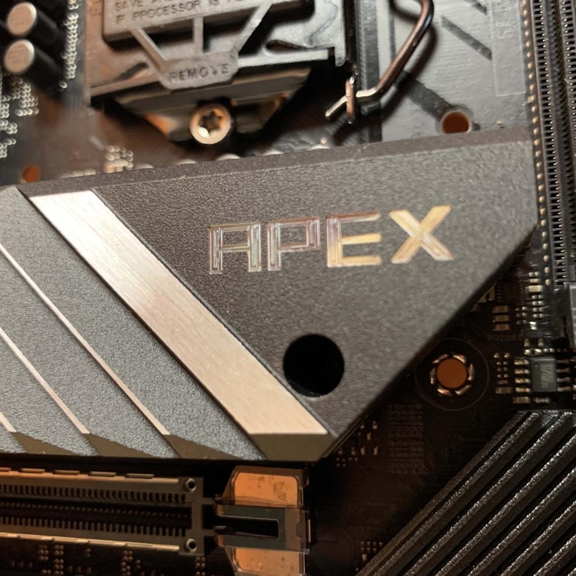 9961_asus-rog-maximus-xiii-