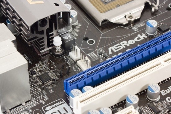 ASRock P55 Deluxe Lynnfield Motherboard 09
