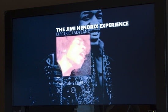 Microsoft Zune HD and AV Dock Personal Media Player 43