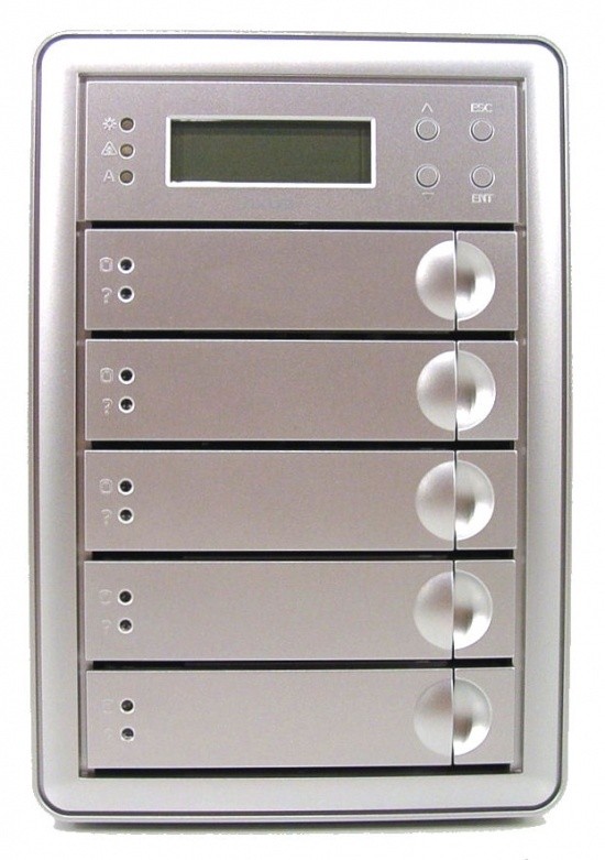 AXUS FiT 500E Five-Bay RAID DAS Server 09