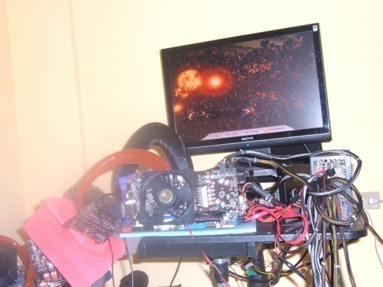 Kingpin Cooling Single GPU Competition with LN2 by Deanzo 16