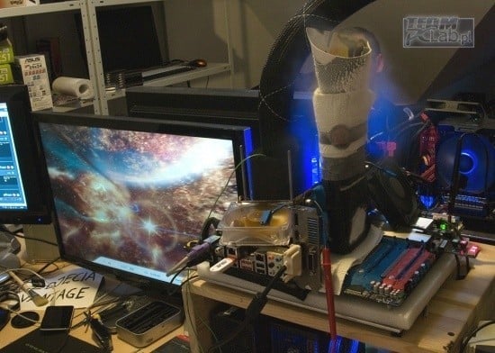 Kingpin Cooling Single GPU Competition with LN2 by Deanzo