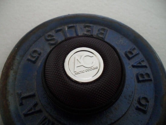 Arctic Cooling E361-WM Earphones 01