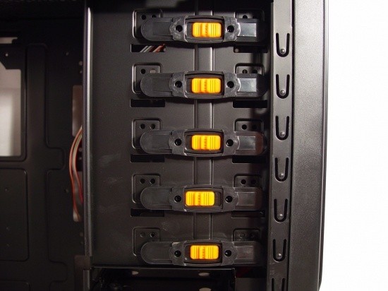 Open enlarged image Xigmatek Midgard Mid-Tower Chassis 16