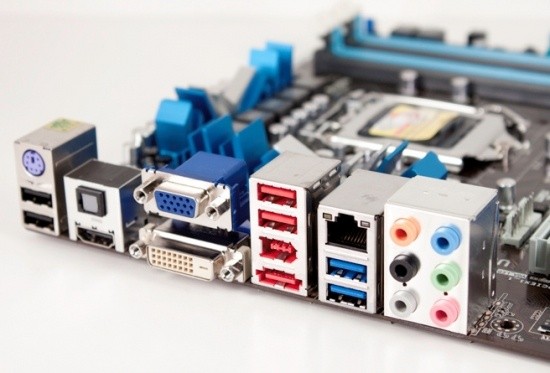 ASUS P7H57D-V EVO (H57 Express) Motherboard 12