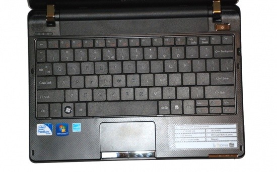 Gateway EC14D07u 11.6-inch Ultraportable Laptop 4