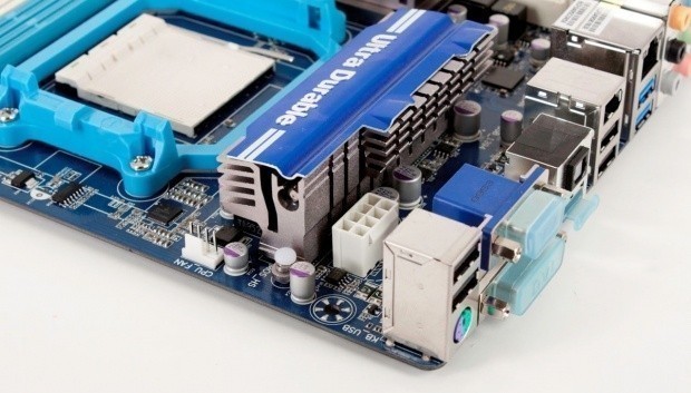 GIGABYTE GA-890GPA-UD3H (AMD 890GX) Motherboard 07