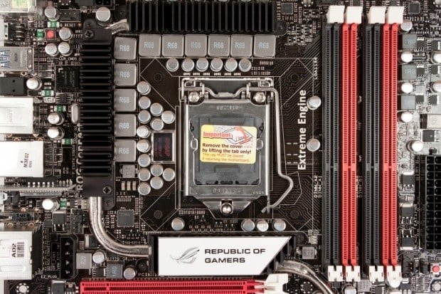 ASUS Maximus III Extreme (P55 Express) Motherboard 21