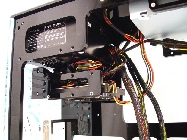 Open enlarged image Danger Den Black-Series Tower 21 Bruiser Chassis 19