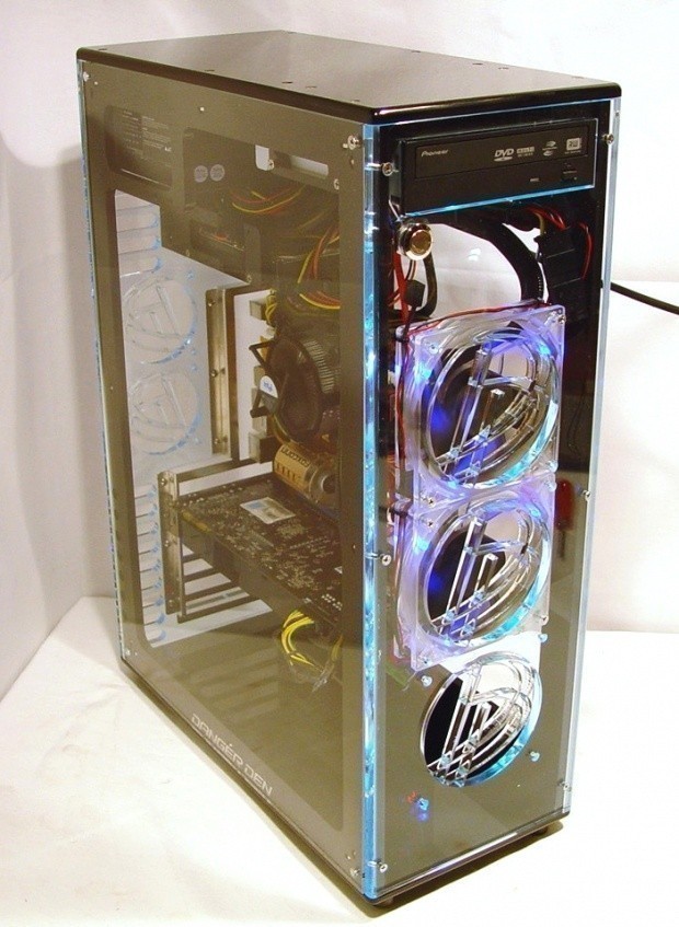 Open enlarged image Danger Den Black-Series Tower 21 Bruiser Chassis 32