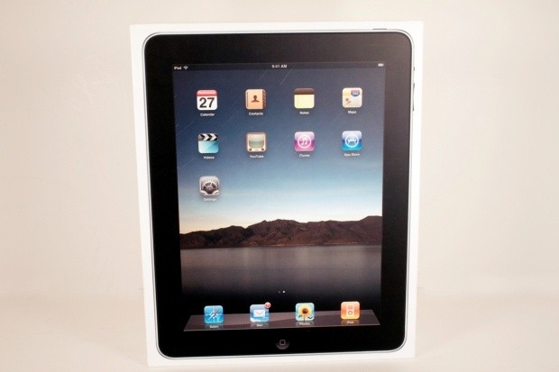 Apple iPad 16GB WiFi Slate Computer 02
