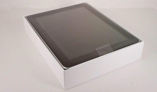 Apple iPad 16GB WiFi Slate Computer 04