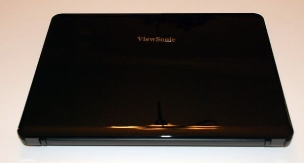 ViewSonic VNB141 14-inch Ultraportable Notebook 1