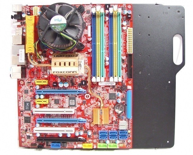 Open enlarged image Ikonik Ra 2000 Black IC-RBDAB-C000 Full Tower Chassis 25