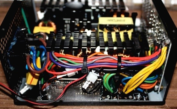 Ultra X4 850 Watt Full Modular Power Supply 21