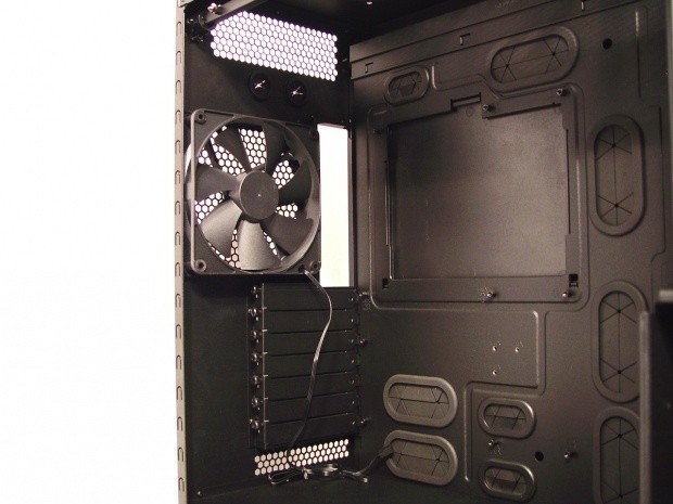 Corsair Obsidian 700D Full Tower Chassis 21