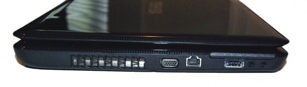 Toshiba Satellite L555D-S7930 17.3-inch Notebook 5