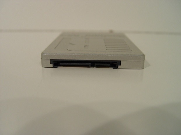 RunCore Pro V 100GB SandForce SF-1200 Solid State Drive 07