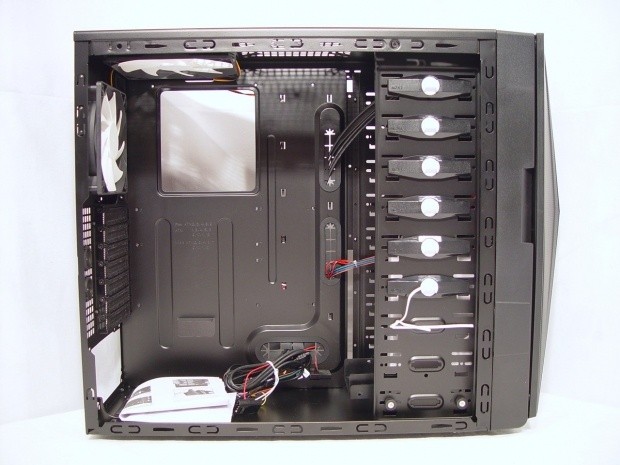 NZXT Hades Mid Tower Chassis 15