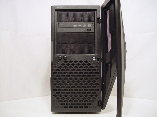 NZXT Hades Mid Tower Chassis 26