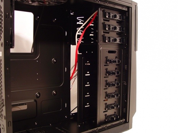 Open enlarged image Thermaltake Armor A90 Mid Tower Chassis 15