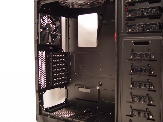 Open enlarged image Thermaltake Armor A90 Mid Tower Chassis 16