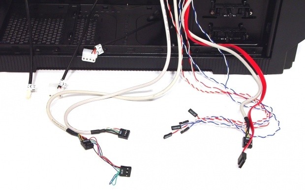 Open enlarged image Thermaltake Armor A90 Mid Tower Chassis 18