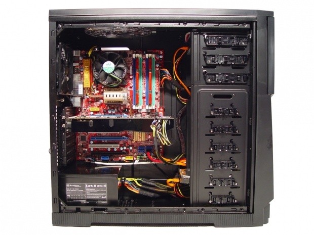 Open enlarged image Thermaltake Armor A90 Mid Tower Chassis 24