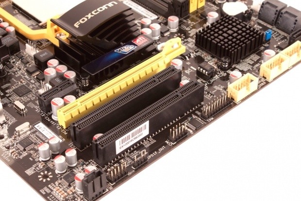 Foxconn A88GM Deluxe (AMD 880G) Motherboard 07