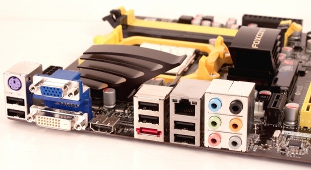 Foxconn A88GM Deluxe (AMD 880G) Motherboard 10