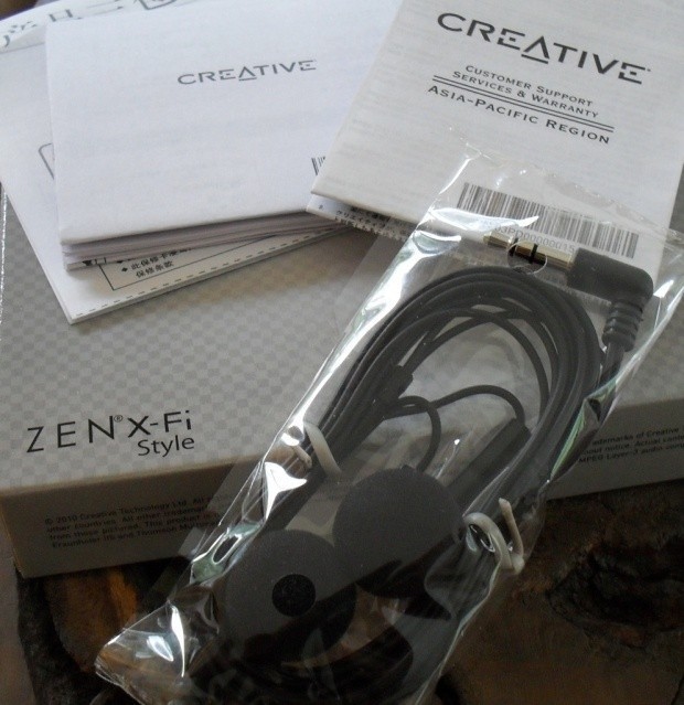 Creative Zen X-Fi Style 8GB MP3 and Video Player 18