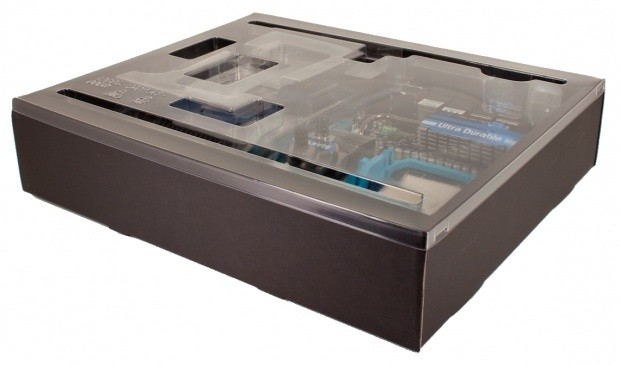 GIGABYTE GA-890FXA-UD7 (AMD 890FX+SB850) Motherboard 07