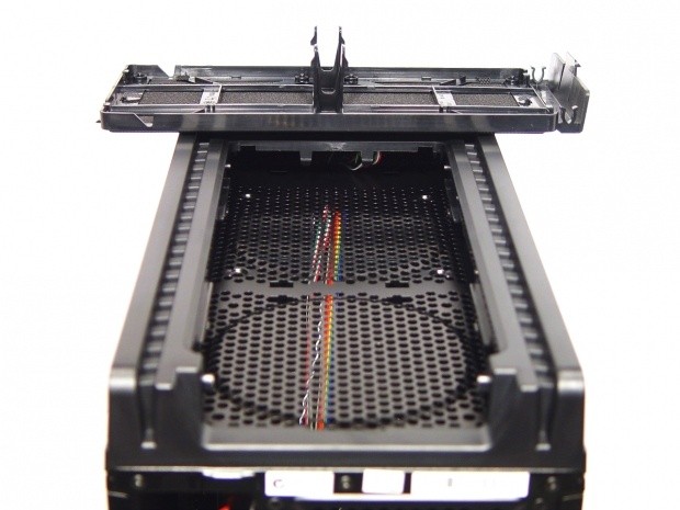 SilverStone SST-PS05B Mid Tower Chassis 12