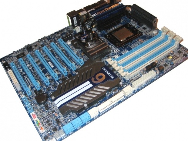 Core i7 980X+GA-X58A-UD5+メモリ12GB+グラボ セット Overclocking the GIGABYTE GA-X58A-UD9 + Core i7-980X with LN2 by