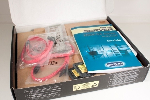 Open enlarged image ASUS Z8NA-D6C (Intel 5500) Motherboard 06