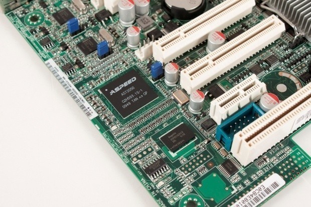 Open enlarged image ASUS Z8NA-D6C (Intel 5500) Motherboard 13