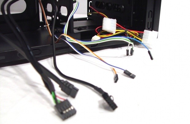 Sharkoon Nightfall Mid Tower Chassis 14