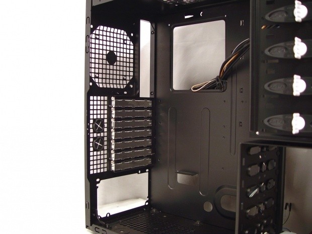 Sharkoon Nightfall Mid Tower Chassis 15