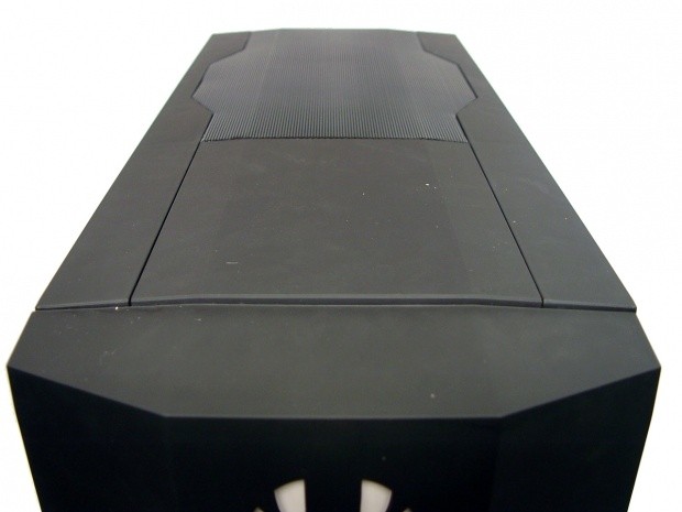 BitFenix Colossus Full Tower Chassis 08