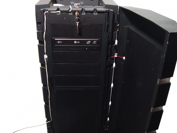 BitFenix Colossus Full Tower Chassis 13