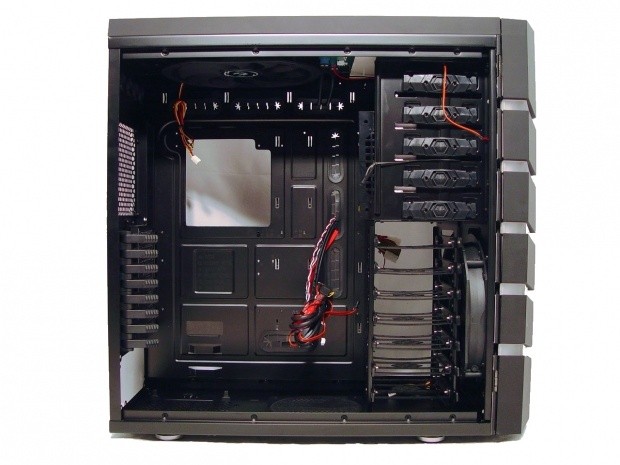 BitFenix Colossus Full Tower Chassis 19