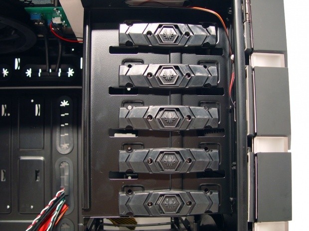 BitFenix Colossus Full Tower Chassis 20