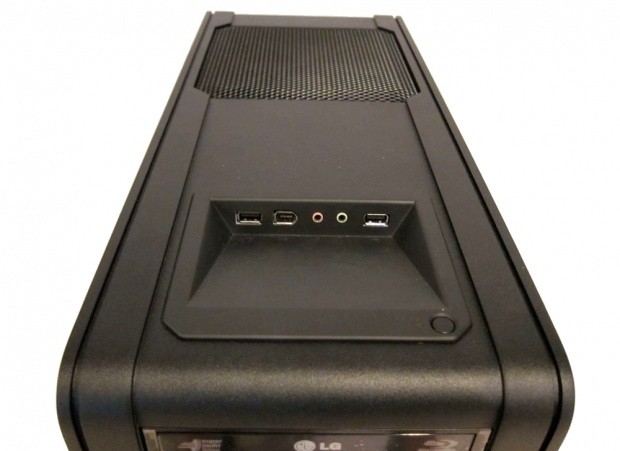 MAINGEAR F131 P55 SLI Custom Gaming PC 9