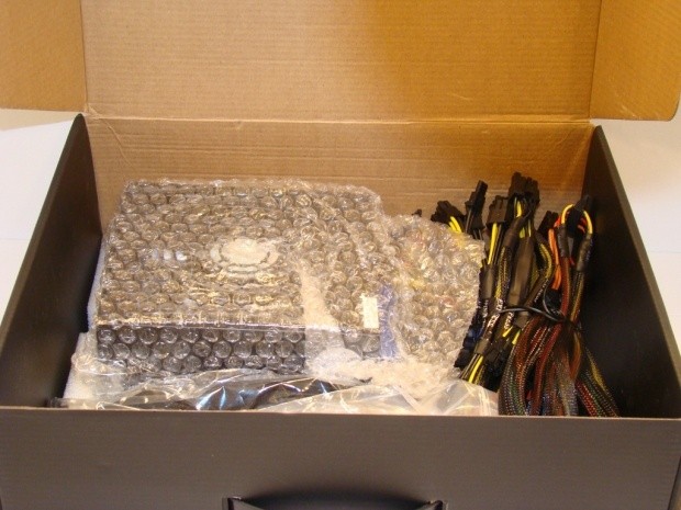 SilverStone Strider Plus ST1000-P 1000W Modular Power Supply 09