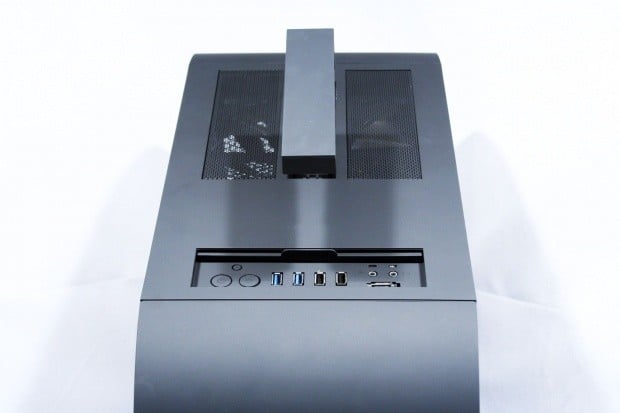 BitFenix Survivor Mid Tower Chassis 09